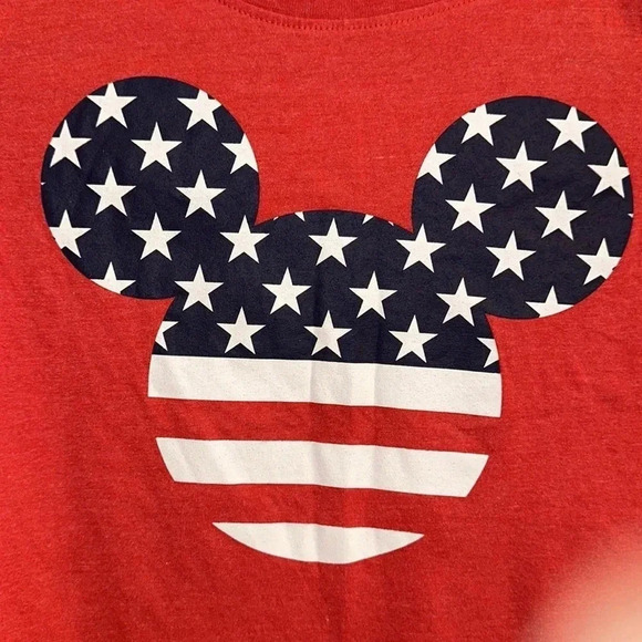 EUC Disney Red/White/Blue Short Sleeve T-Shirt (L) - Picture 2 of 4